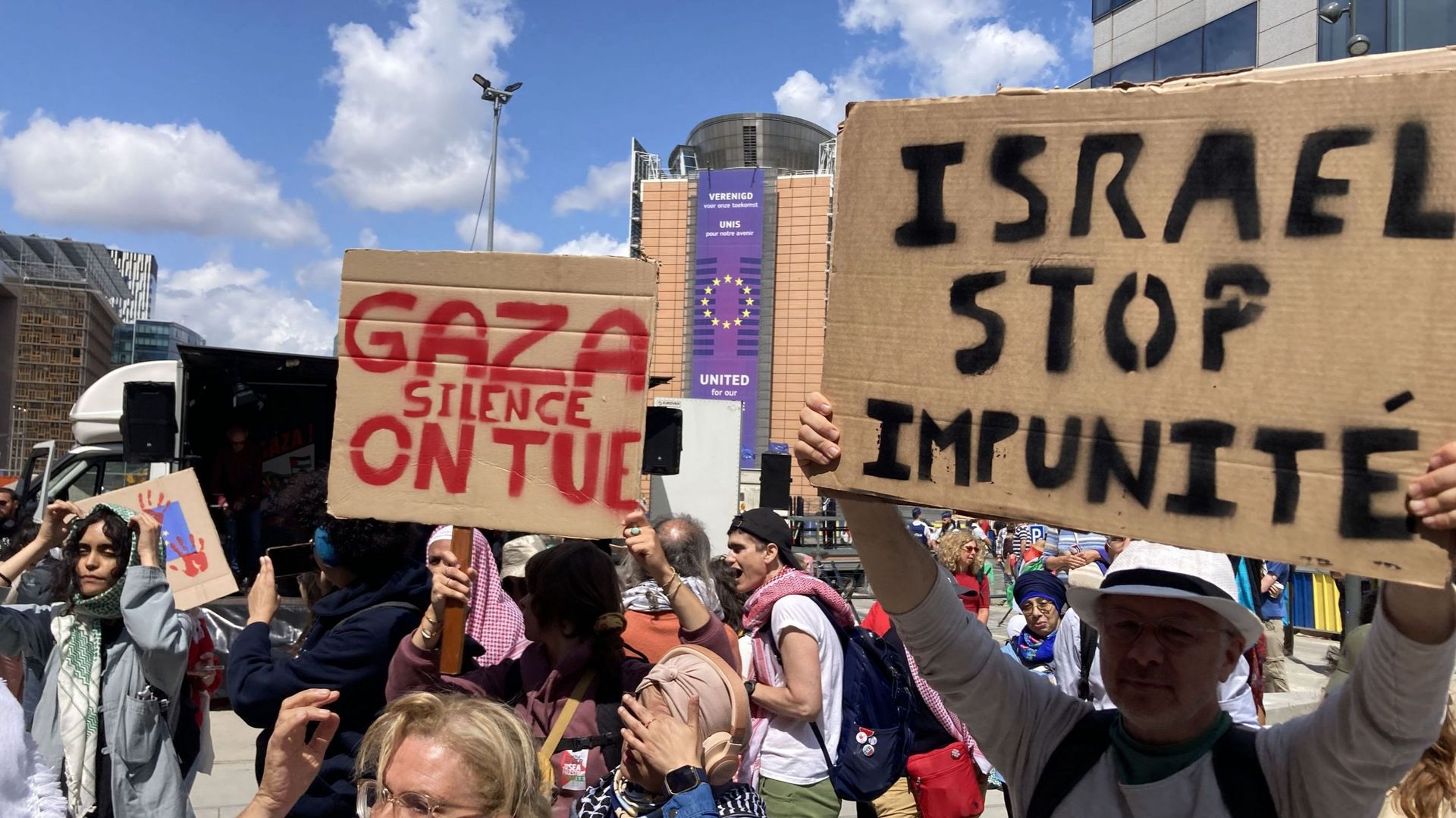 Un professeur de Chicago dénonce l’impitoyabilité israélienne dans une épreuve nucléaire